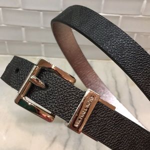 Michael Kors Reversible Skinny Belt Medium